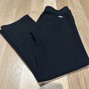 Figs 2 pocket scrubs, black. Small petite